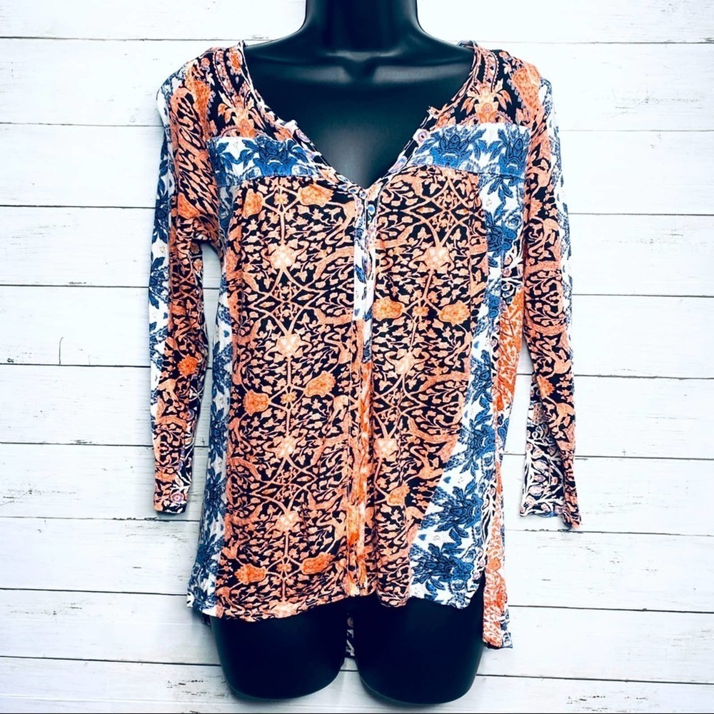 LUCKY Brand Floral Damask V Neck XS